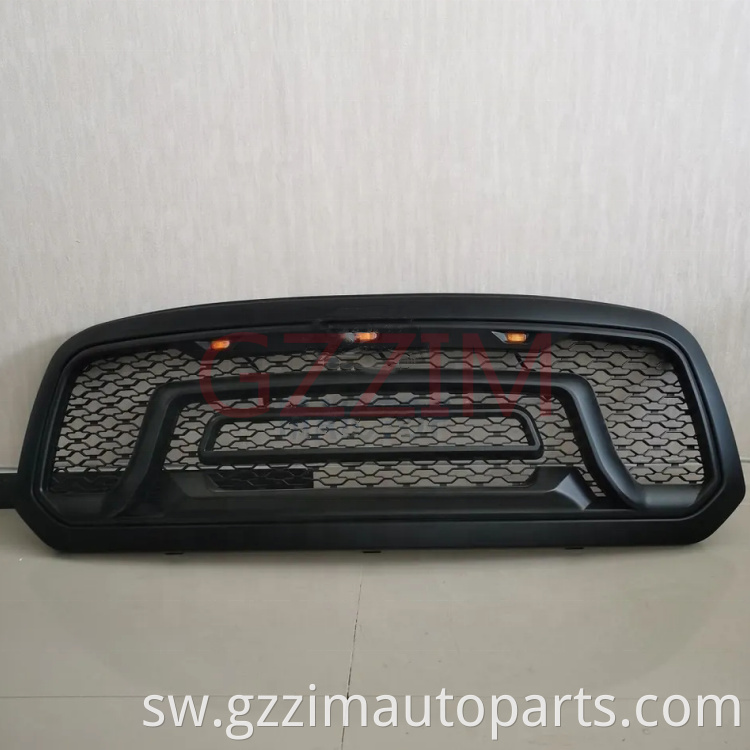 Modified Black Front  Middle Grille Used For RAM 1500 2013-2018